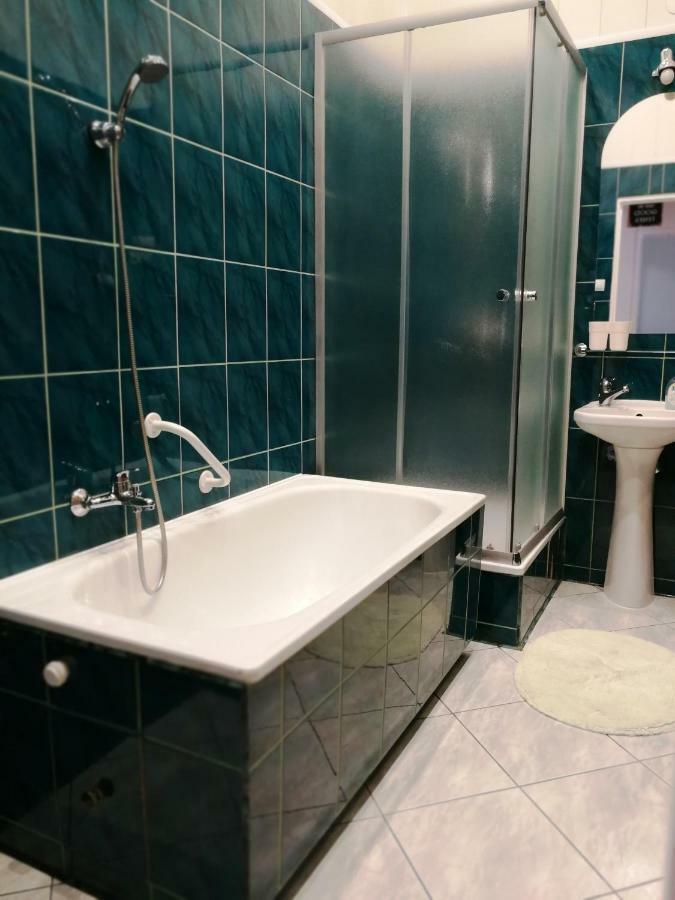 Apartamento Apartament Jasminowy Kudowa-Zdrój Exterior foto